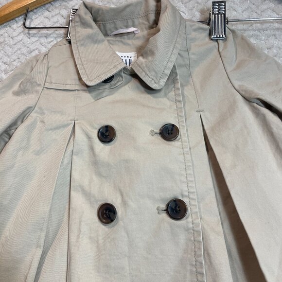 Baby Gap Baby Girls Tan Pleated‎ Pea Trench Coat Size 6-12 mos - Picture 2 of 8